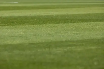 Premier League runde 16: drama, dobbelte målscorere og sene selvmål – fodboldengland.dk samler det hele