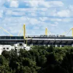 Tre-målsdramaer, storsejre og sene afgørelser: League Two runde 11 i fokus